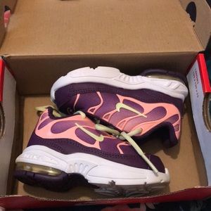 toddler girl nike air max plus